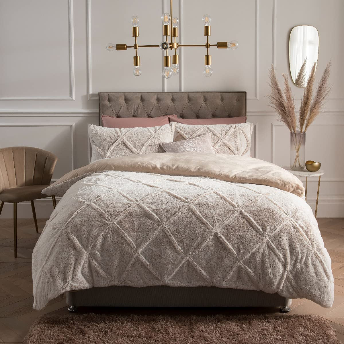 Ruched Diamond Faux Fur Fleece Thermal Warm Cosy Super Soft Duvet Cover Quilt Bedding Set with Pillow Cases - King (220 Cm X 230 Cm) - Natural